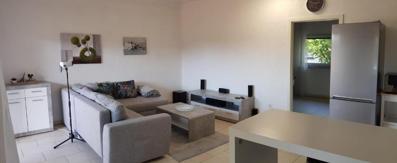 Easystay#4 Home Cinema Ferienwohnung In Kliniknaehe Mit Balkon, Boxspringbett & Netflix Bad Oeynhausen Dış mekan fotoğraf
